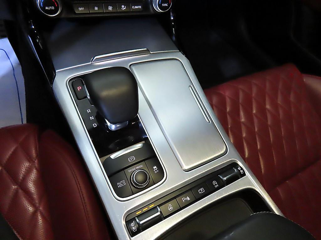 KIA Stinger - Vista 12
