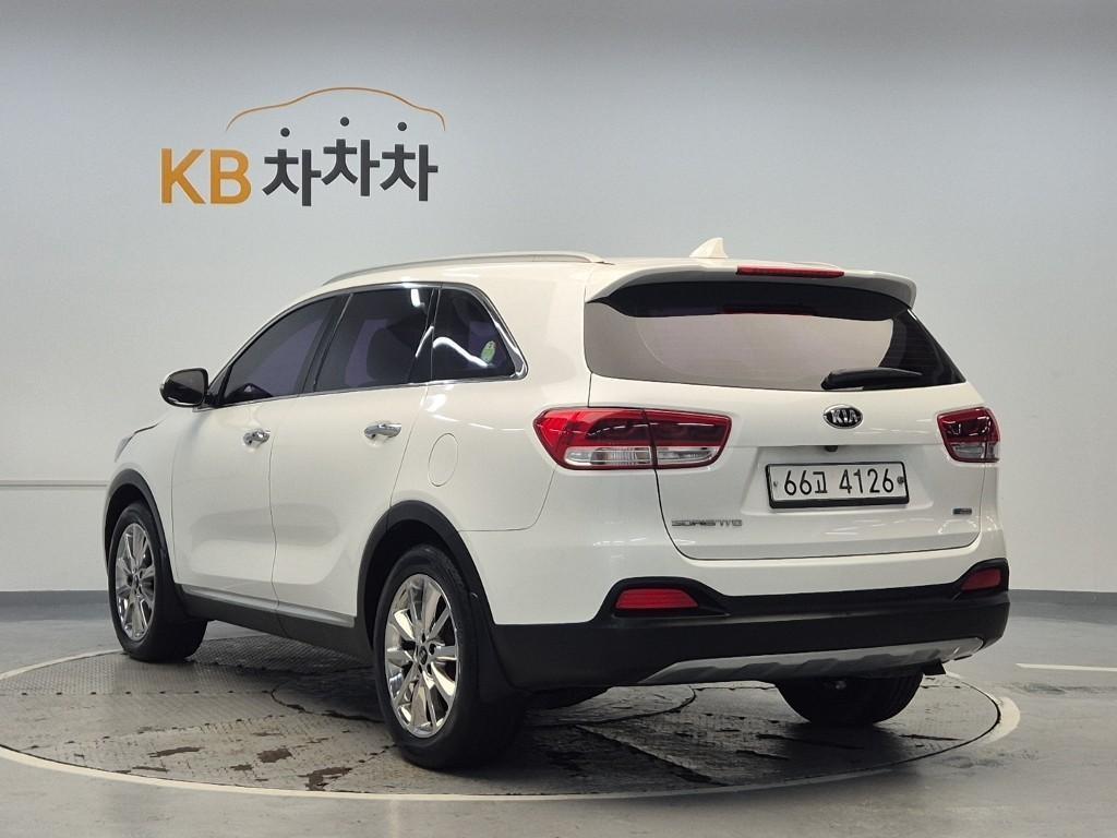 KIA Sorento - Vista 3