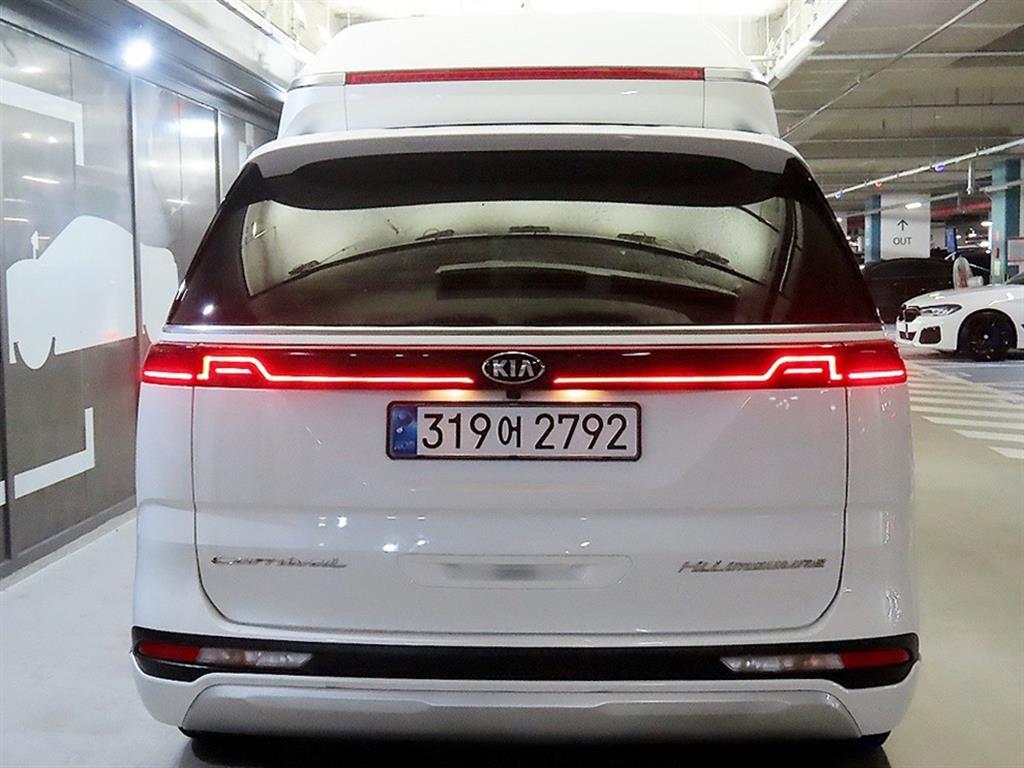 KIA Carnival - Vista 5