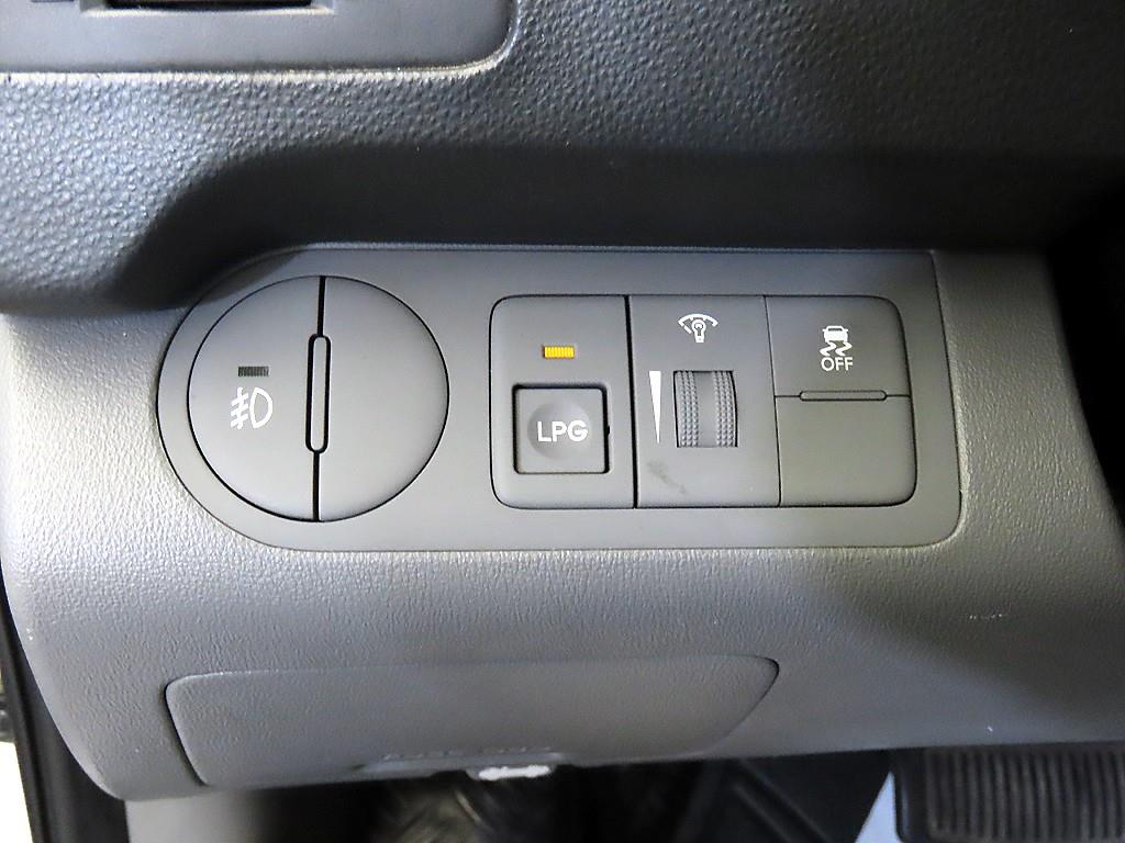 HYUNDAI Starex 2016 Blanco - Importación desde Corea - HF Imports Iquique - Foto 14