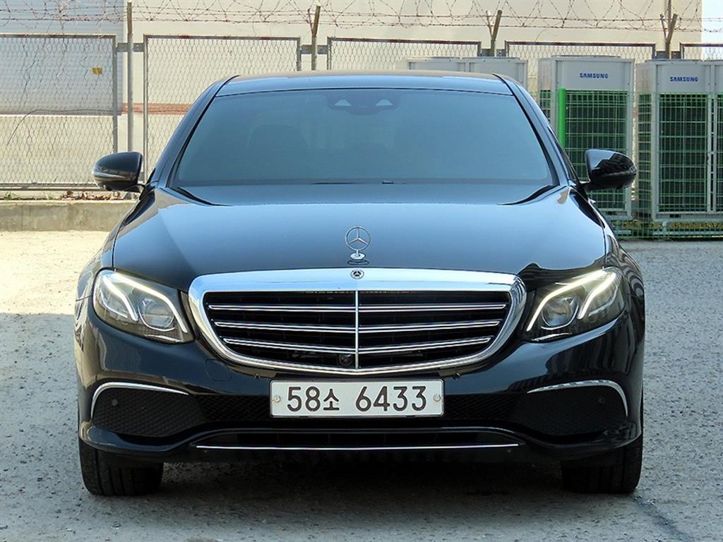 Mercedes Benz E class 2019 Negro - Importación desde Corea - HF Imports Iquique - Foto 1