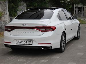 HYUNDAI Grandeur - Vista 6
