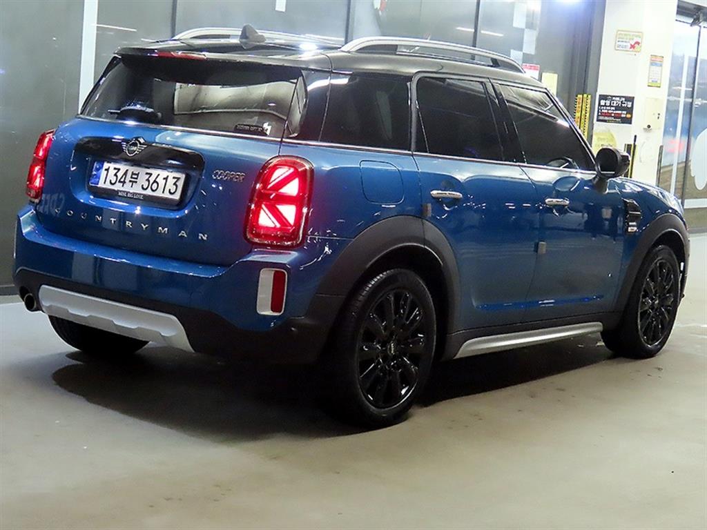 Mini Countryman - Vista 4