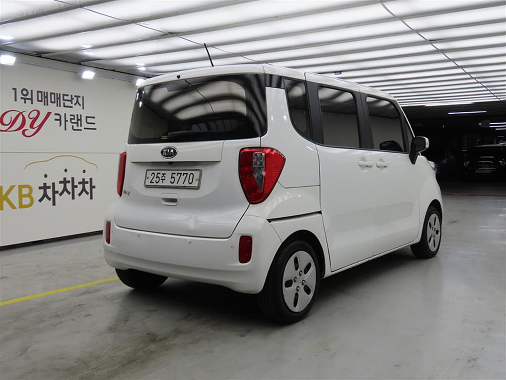 KIA Ray - Vista 4