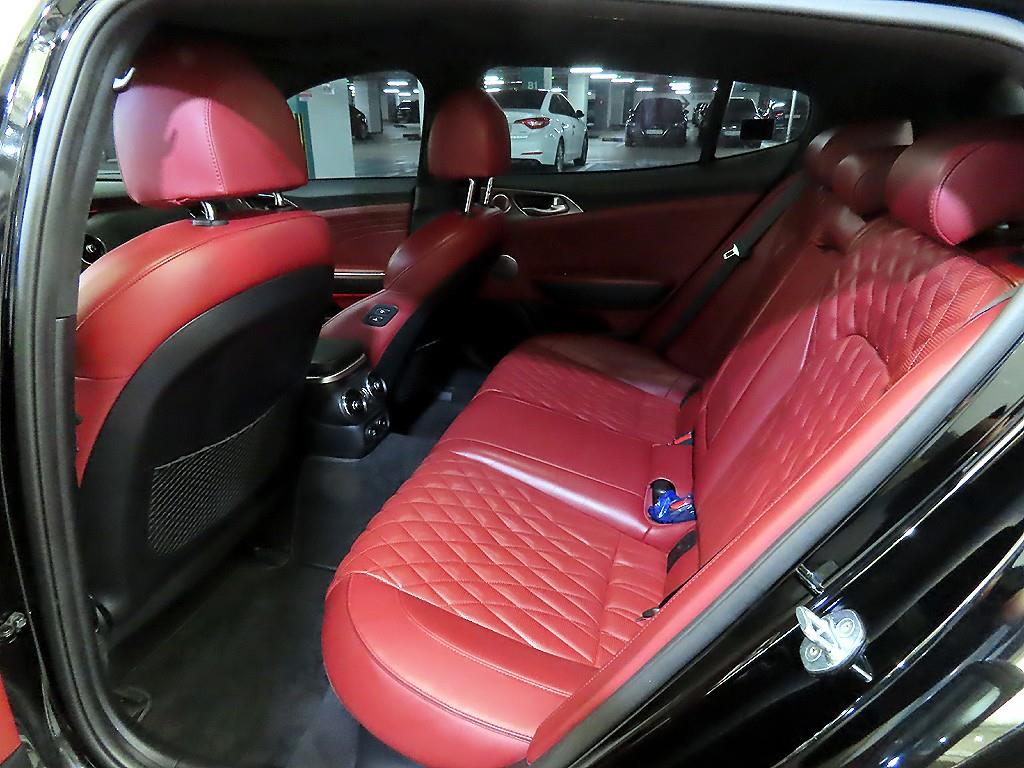 KIA Stinger - Vista 7