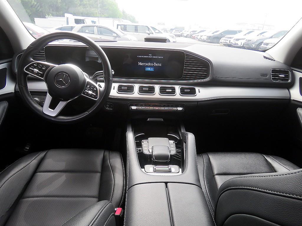 Mercedes Benz GLE Class - Vista 9
