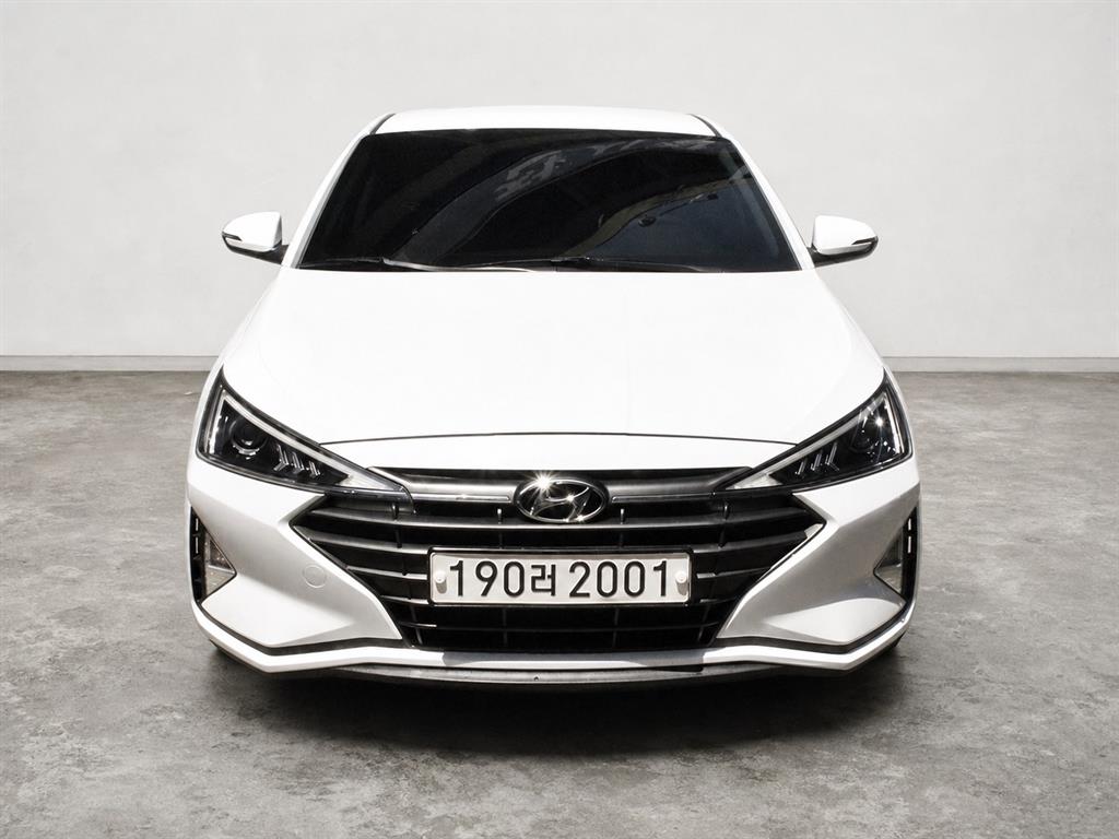 HYUNDAI Avante 2019 Blanco - Importación desde Corea - HF Imports Iquique - Foto 1