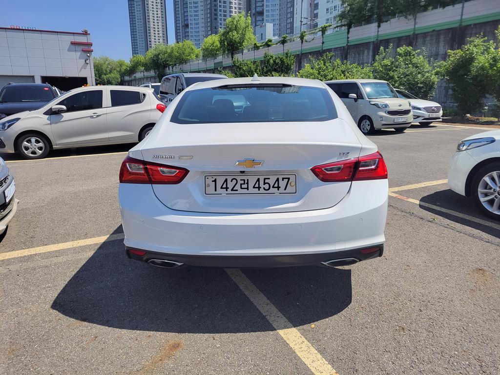 Chevrolet Malibu - Vista 4