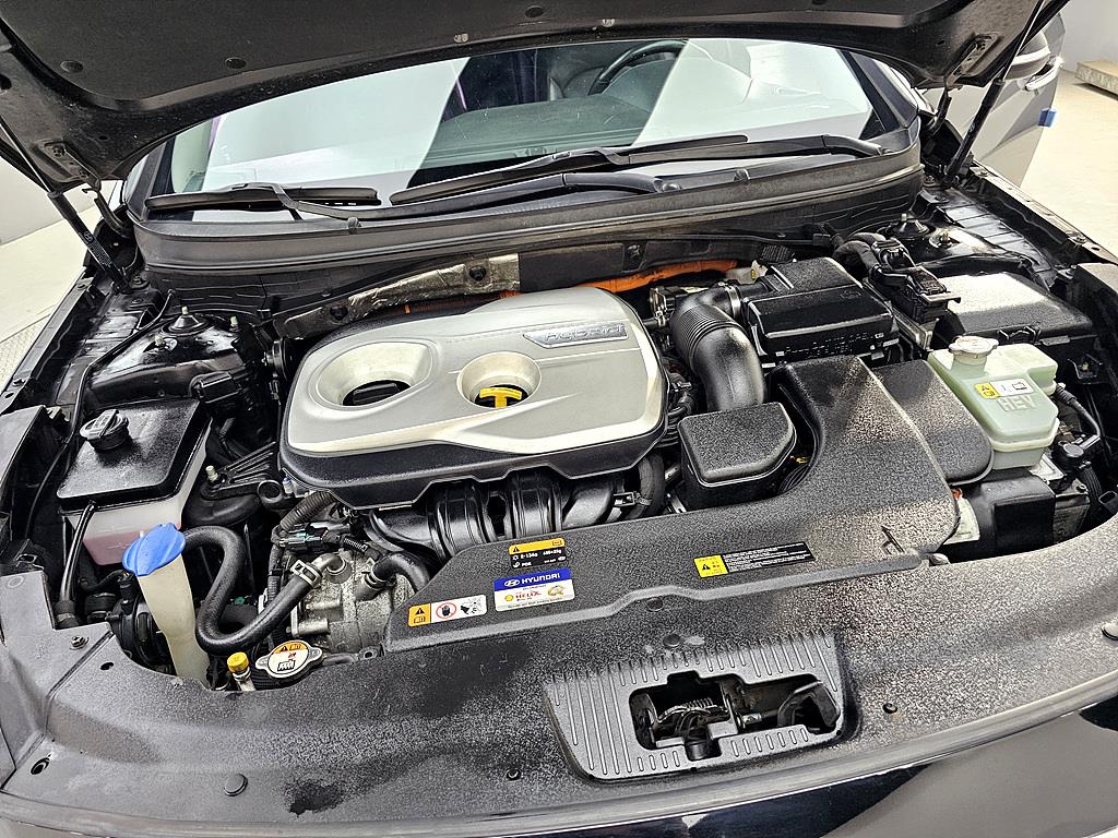 HYUNDAI Sonata - Vista 6