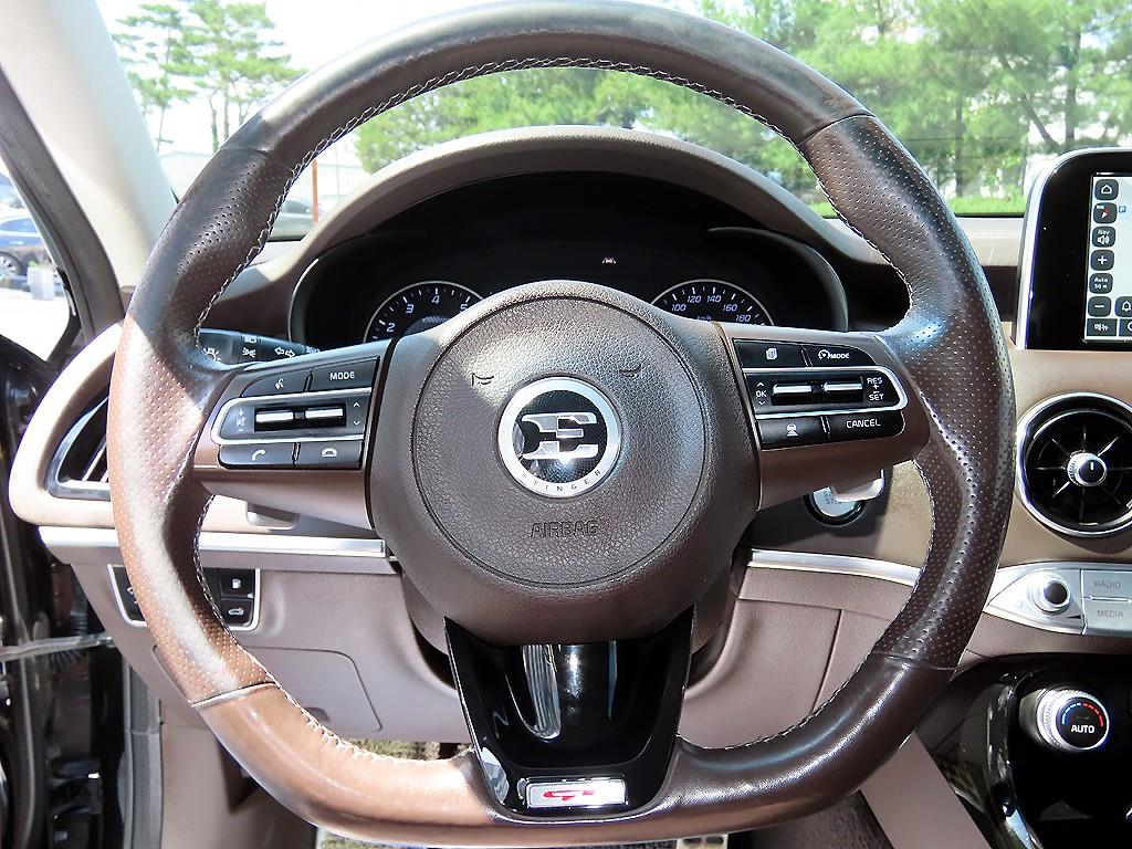 KIA Stinger - Vista 8