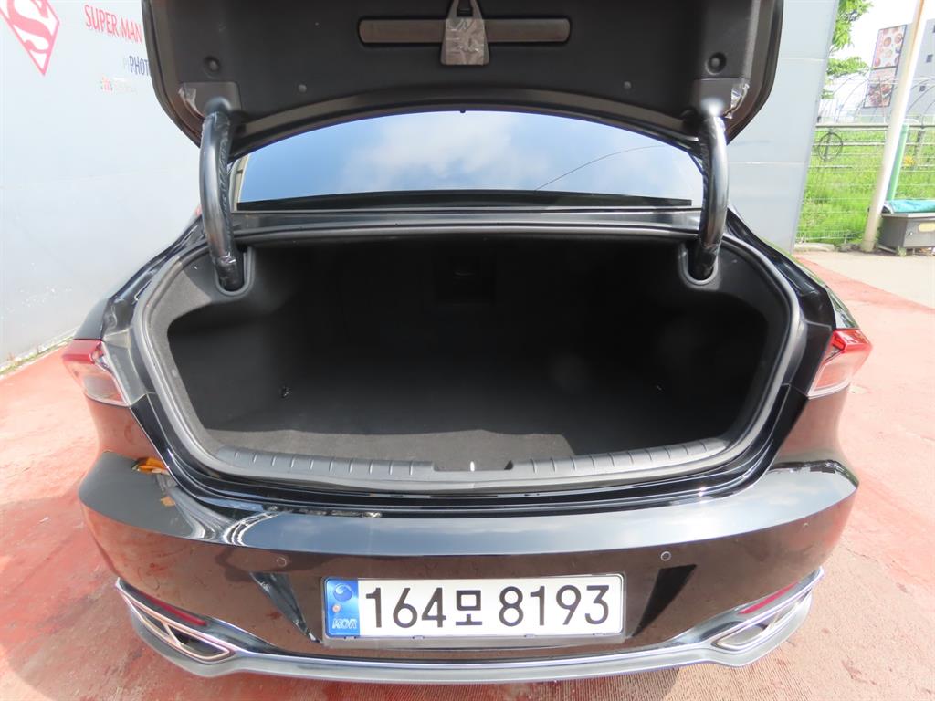 HYUNDAI Grandeur - Vista 9