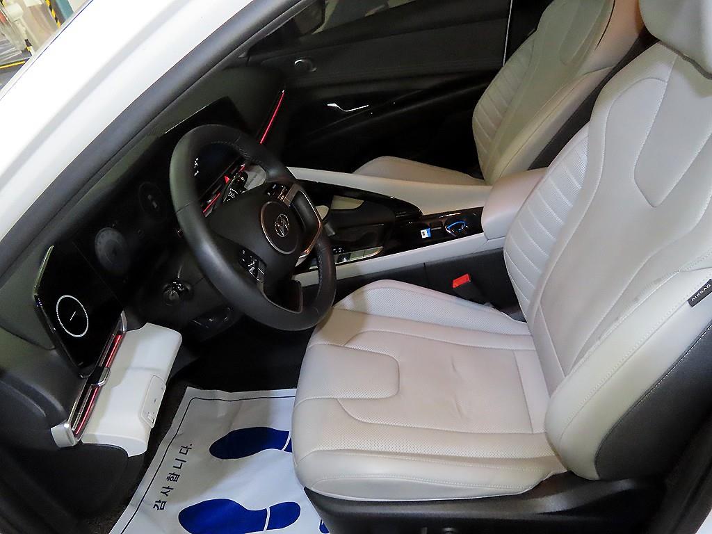 HYUNDAI Avante - Vista 6