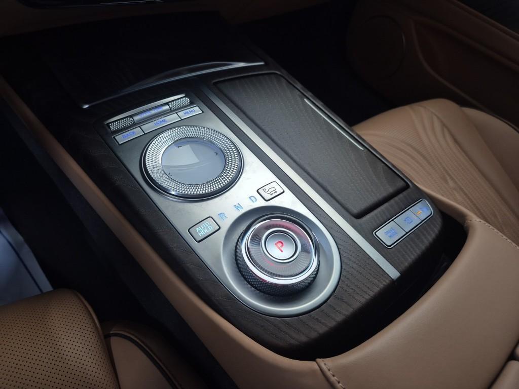 Genesis G80 - Vista 8