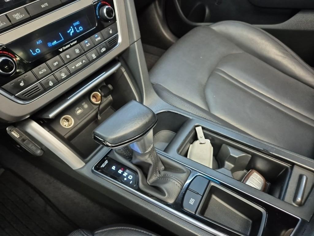 HYUNDAI Sonata - Vista 8
