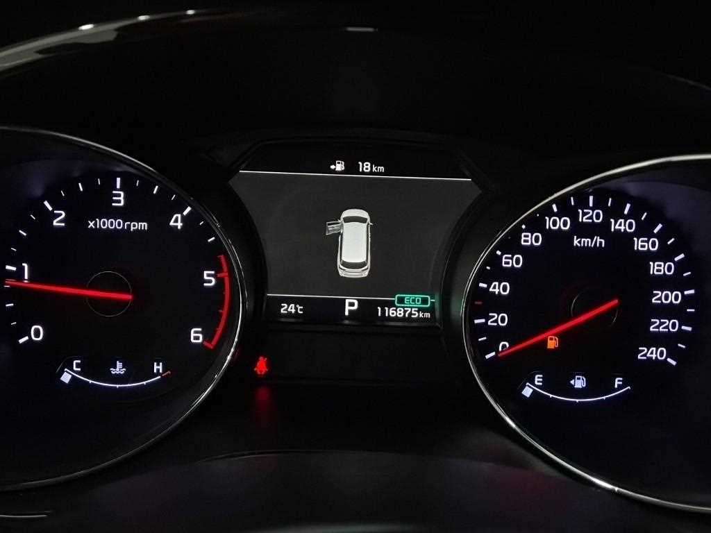 KIA Carnival - Vista 6