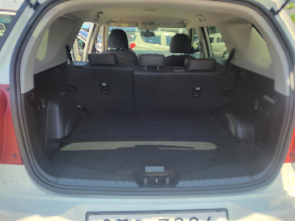 Ssangyong Tivoli - Vista 12