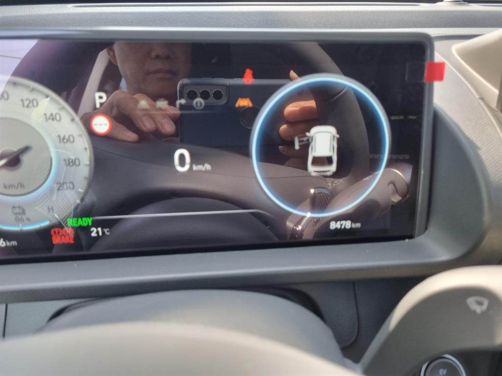 HYUNDAI Casper - Vista 6