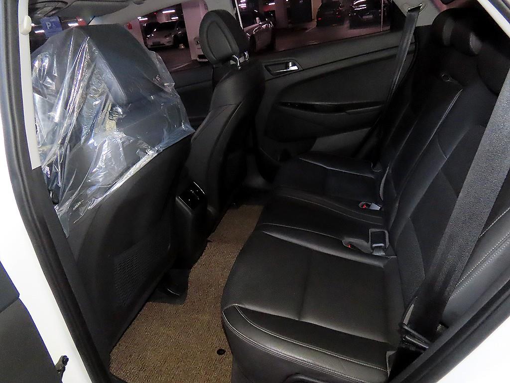HYUNDAI Tucson - Vista 7