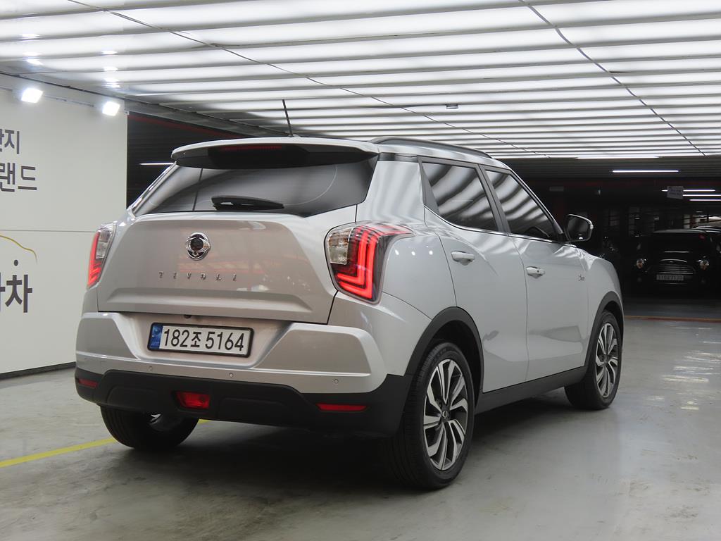 Ssangyong Tivoli - Vista 4