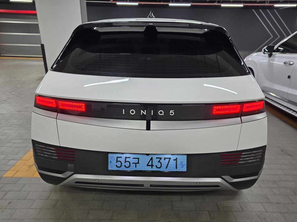 HYUNDAI Ioniq 5 - Vista 8