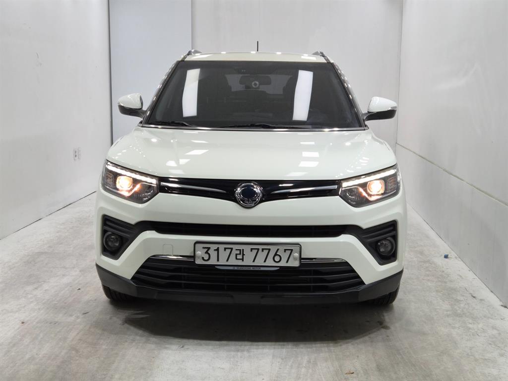 Ssangyong Tivoli 2020 Blanco - Importación desde Corea - HF Imports Iquique - Foto 1