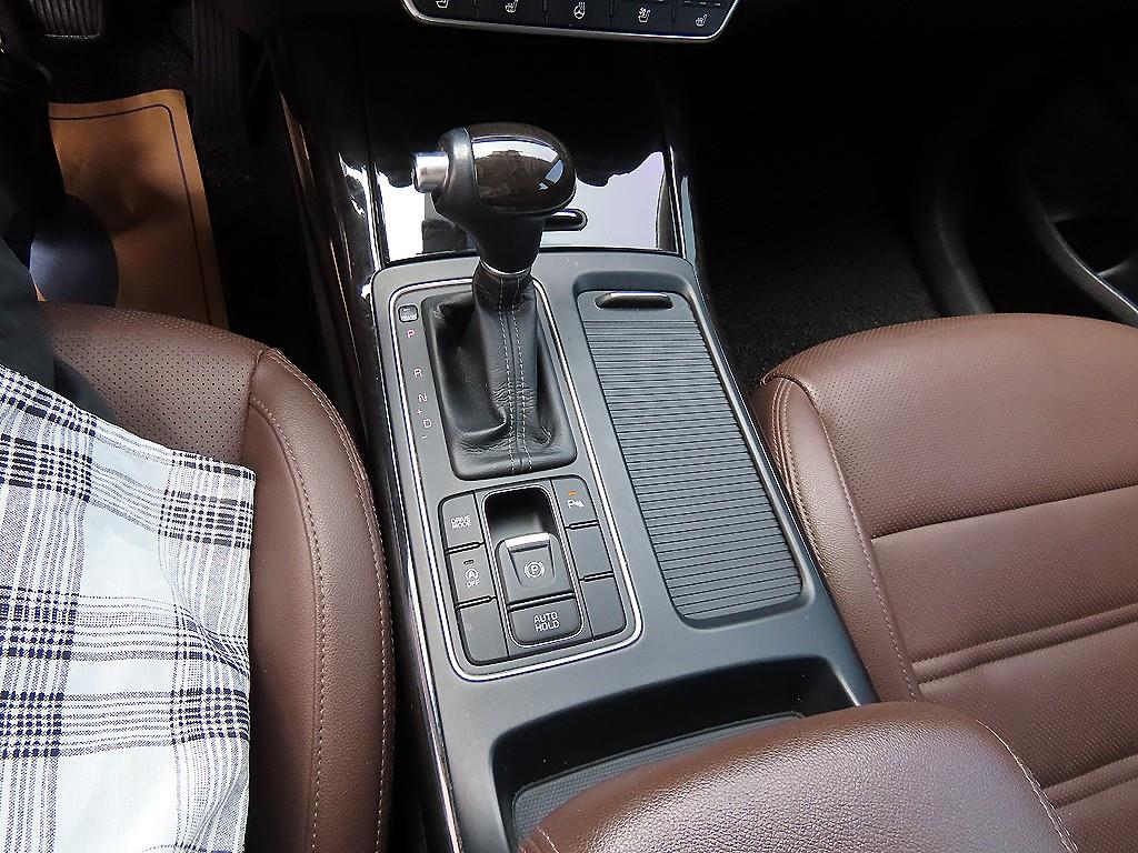KIA Sorento - Vista 10
