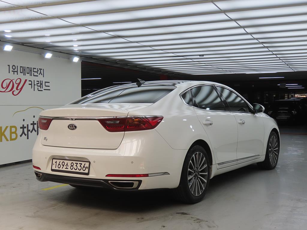 KIA K7 - Vista 4