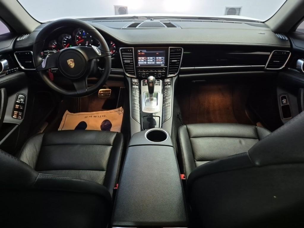 Porsche Panamera - Vista 7