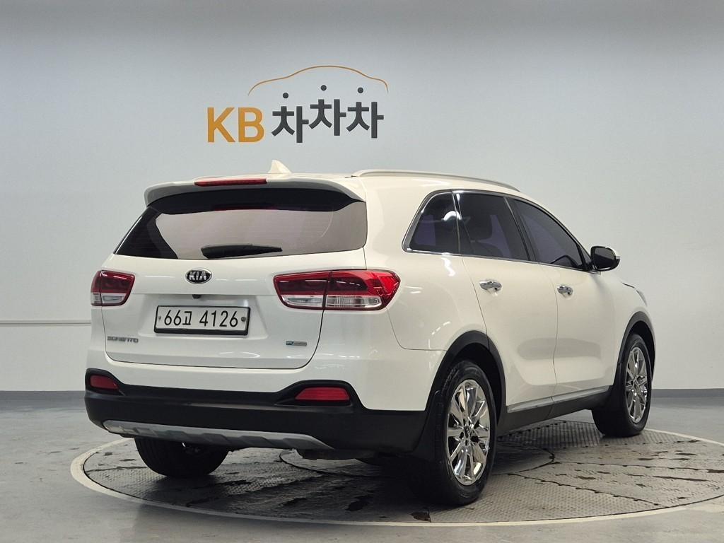KIA Sorento - Vista 4