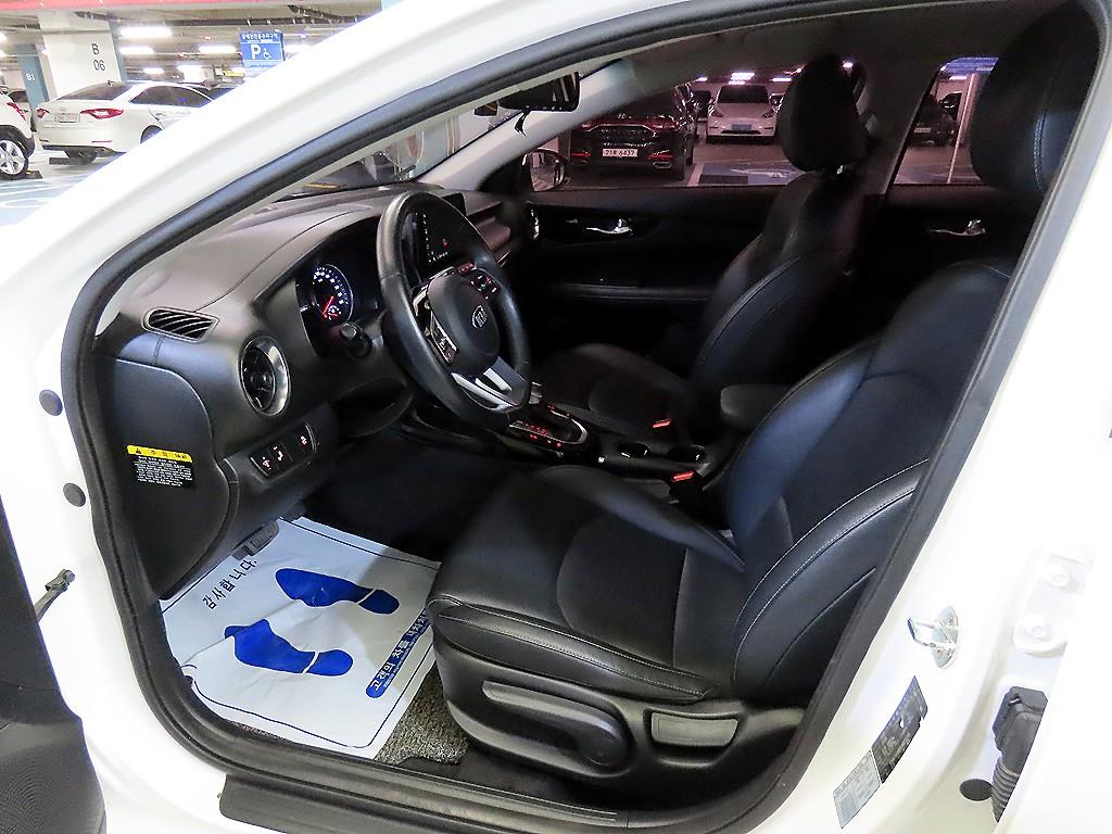 KIA K3 - Vista 6