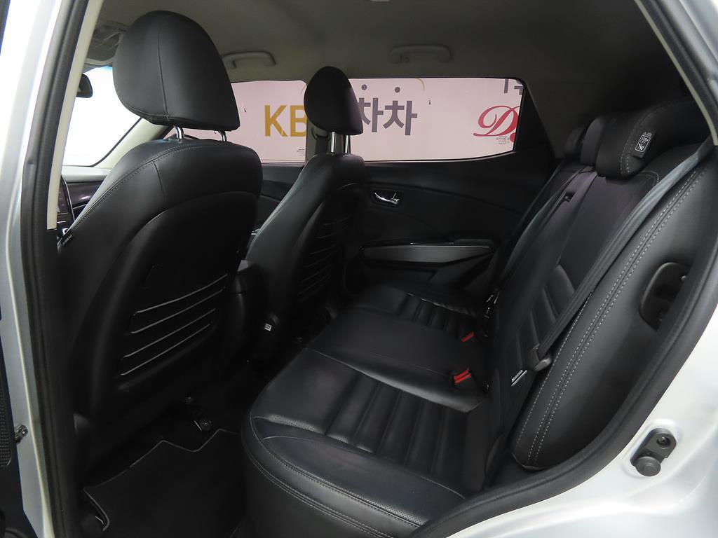 Ssangyong Tivoli - Vista 6