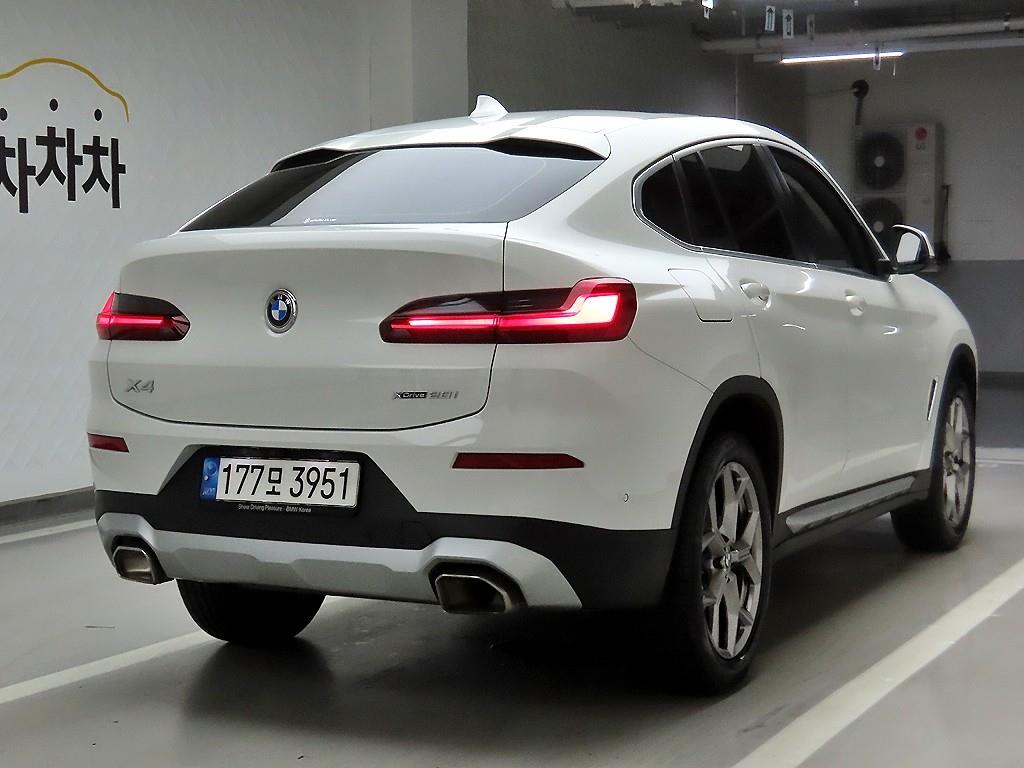 BMW X4 - Vista 4