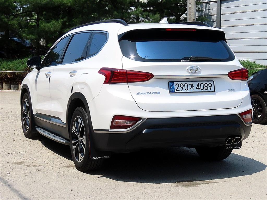 HYUNDAI Santa Fe - Vista 3