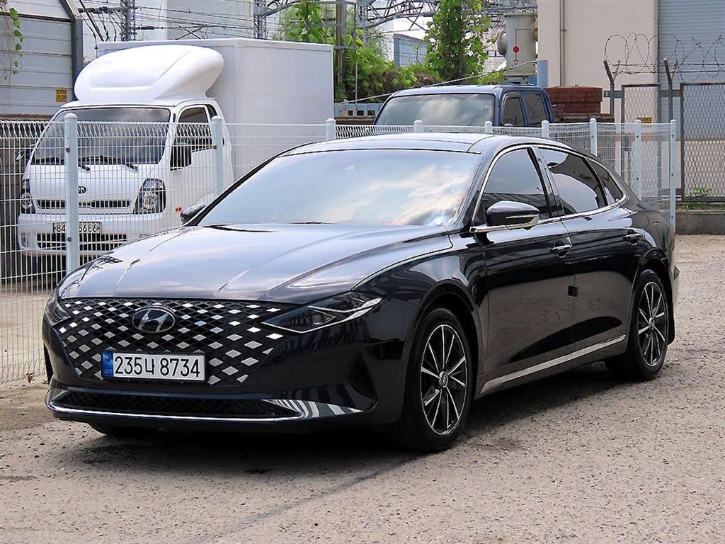 HYUNDAI Grandeur - Vista 2