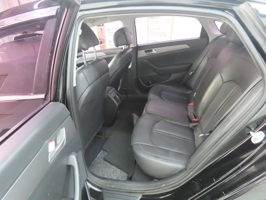 HYUNDAI Sonata - Vista 6