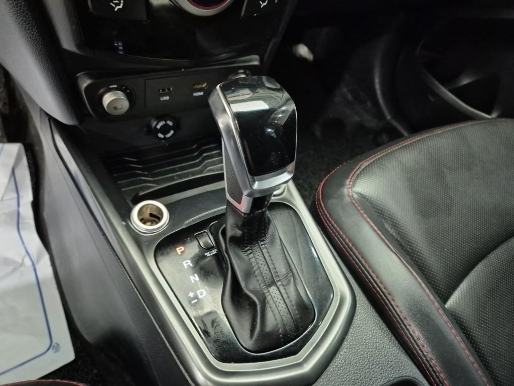 Ssangyong Tivoli - Vista 8
