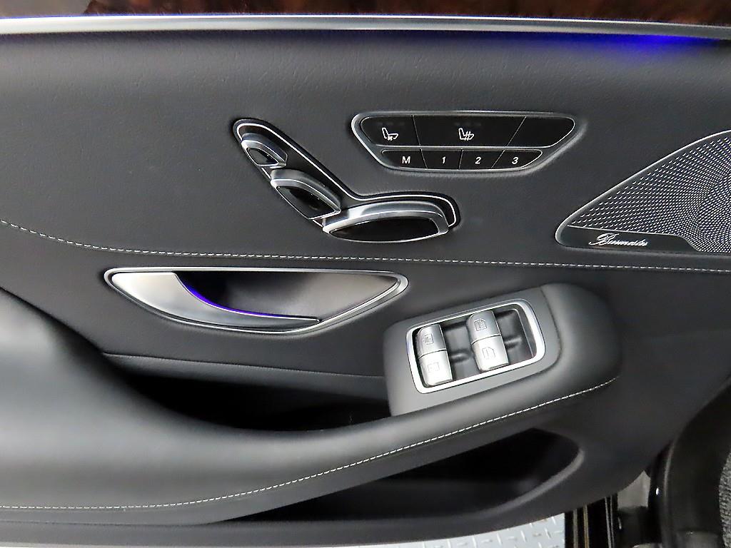 Mercedes Benz S Class - Vista 12