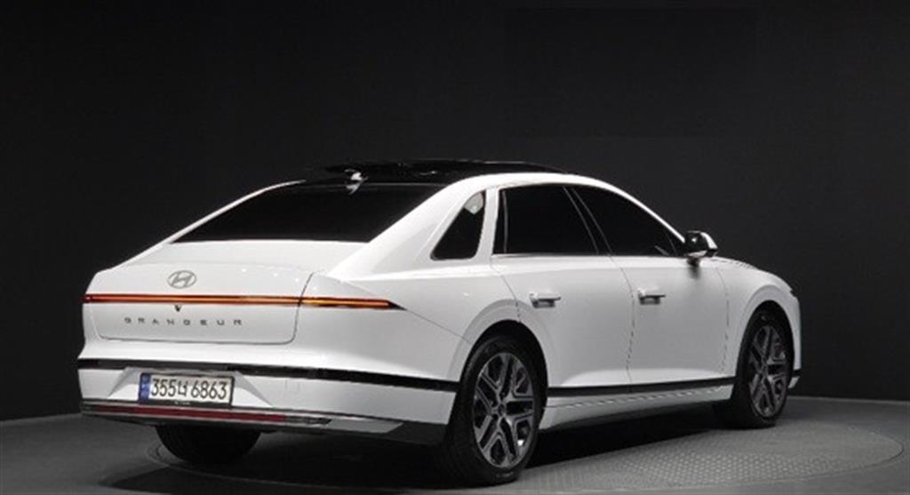 HYUNDAI Grandeur - Vista 4