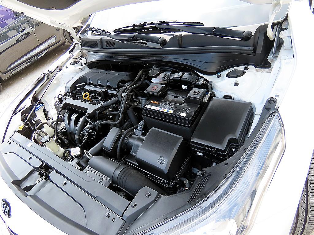 KIA K3 2021 Blanco - Importación desde Corea - HF Imports Iquique - Foto 17