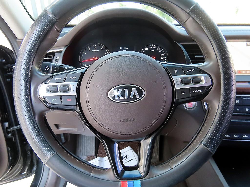 KIA K7 - Vista 8