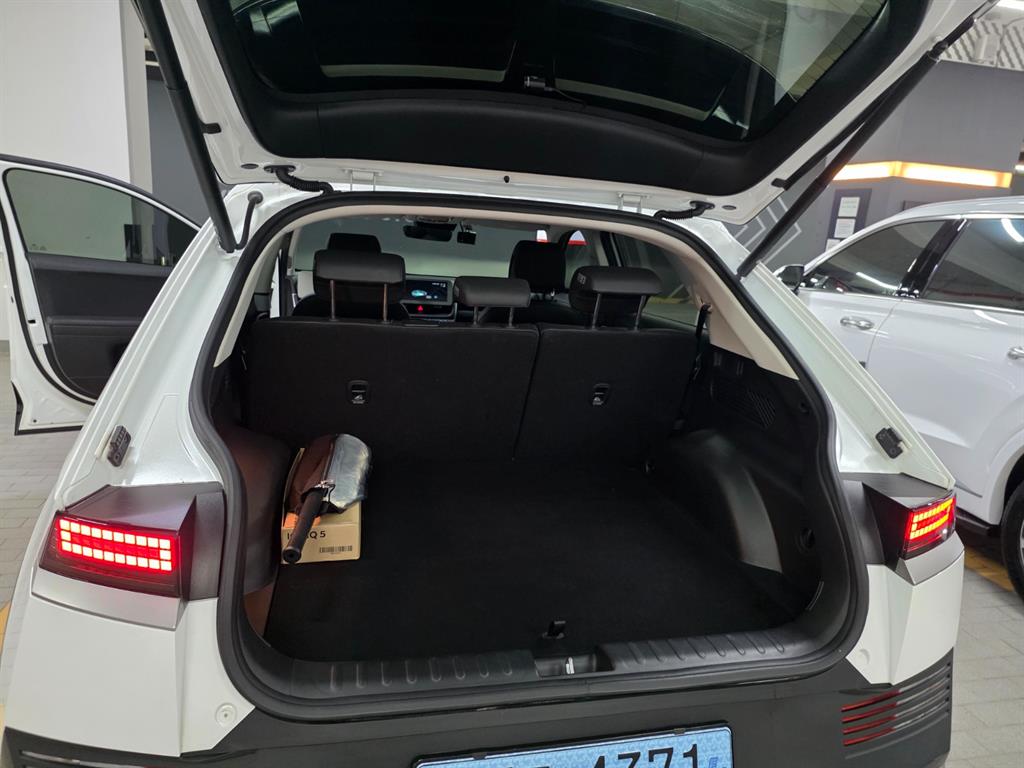 HYUNDAI Ioniq 5 - Vista 12