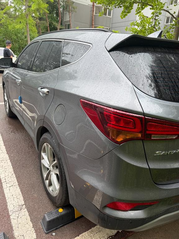 HYUNDAI Santa Fe - Vista 4