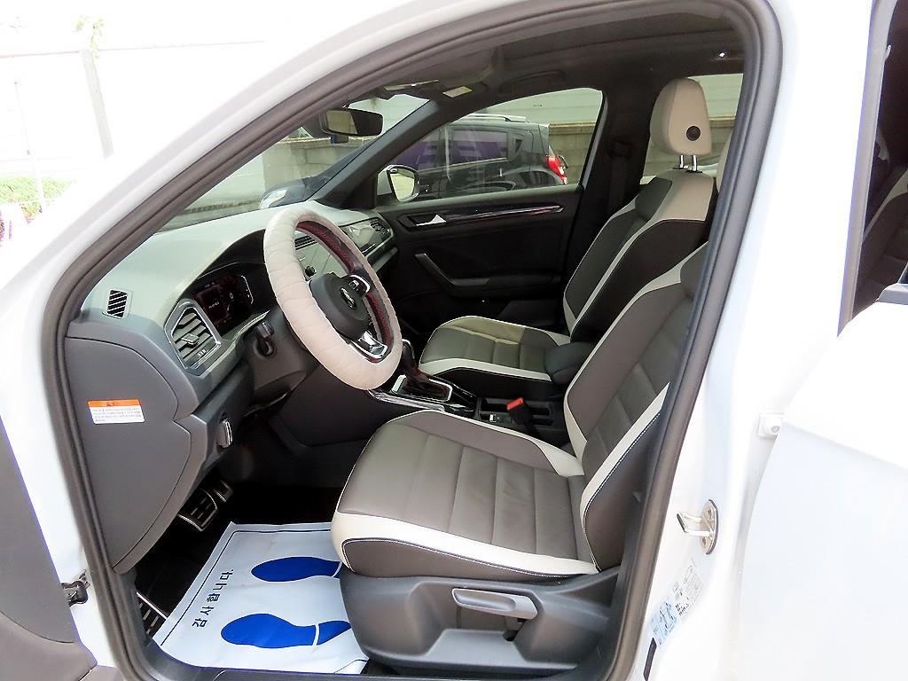 Volkswagen T-Roc - Vista 5