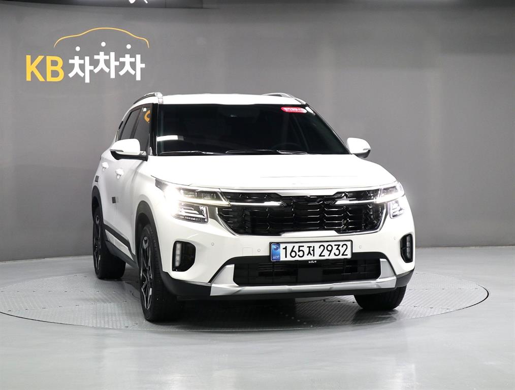 KIA Seltos - Vista 2