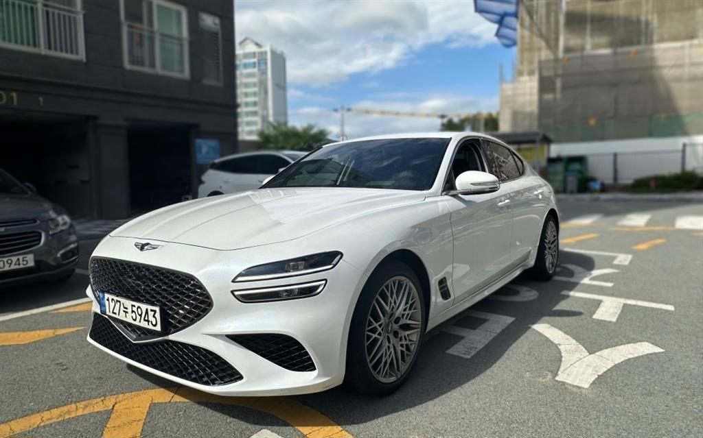 Genesis G70 - Vista 2