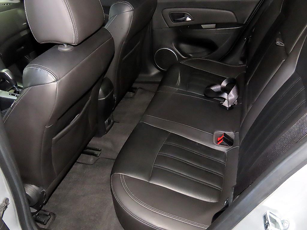 Chevrolet Cruise - Vista 7