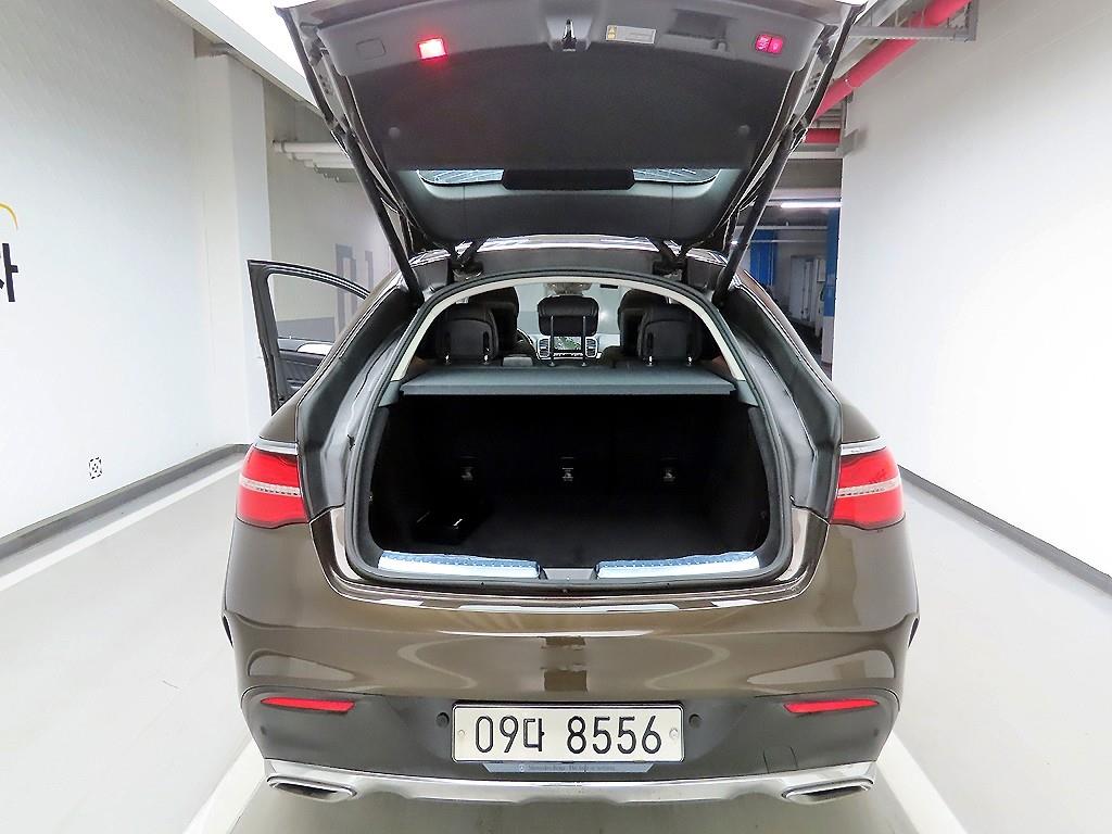 Mercedes Benz GLE Class - Vista 5