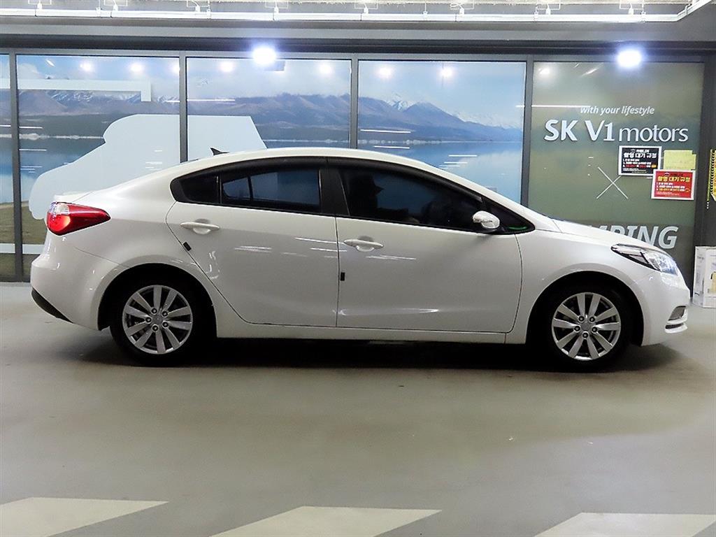 KIA K3 - Vista 3