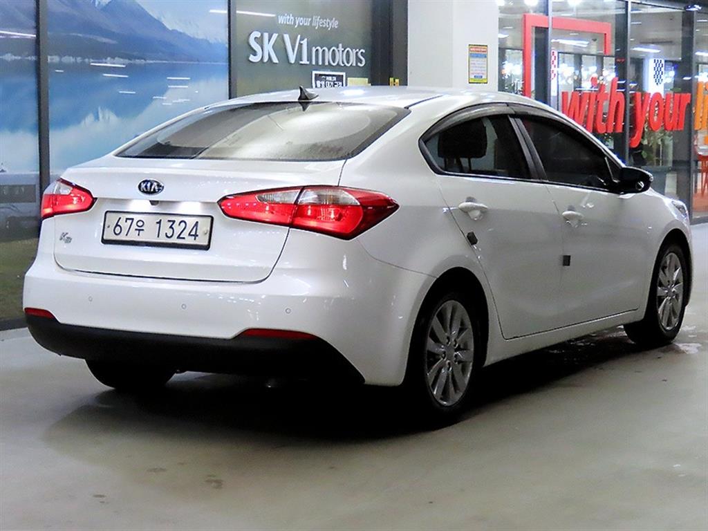 KIA K3 - Vista 4