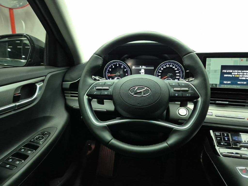 HYUNDAI Grandeur - Vista 8